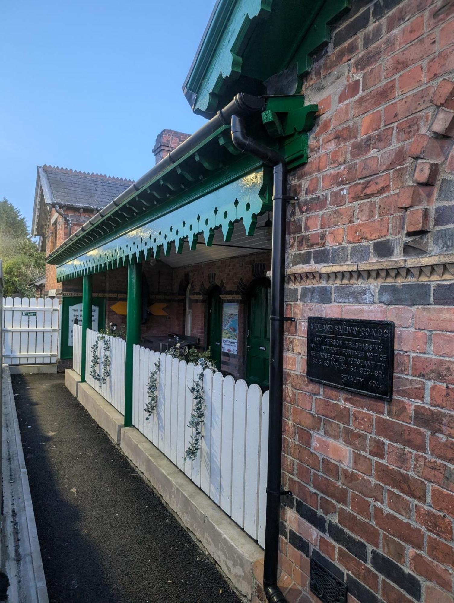 The Railway Sleeper Cullybackey Exterior foto