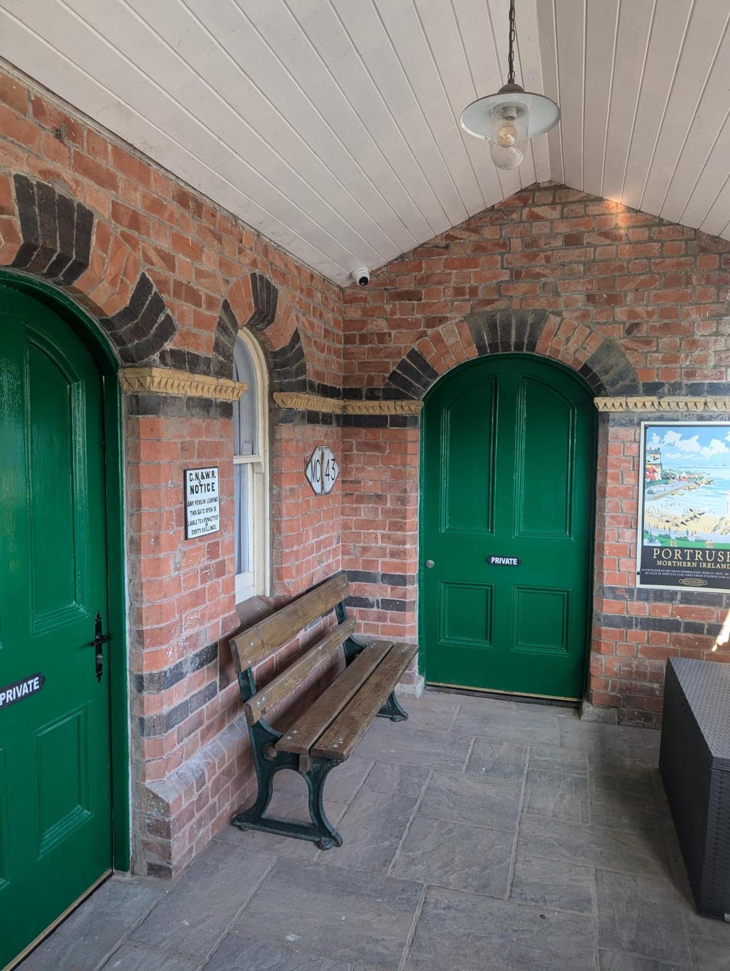 The Railway Sleeper Cullybackey Exterior foto